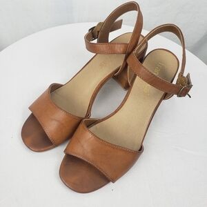 Francesca's Simplepeep Brown Open Toe Faux Leather 3' Sandals Sz 9